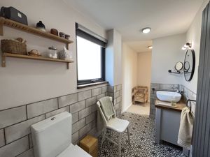 Photo 8- click for photo gallery